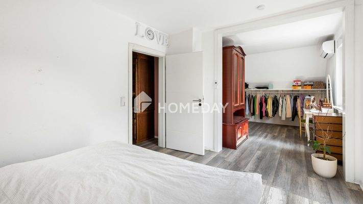 1. OG Elternschlafzimmer 2