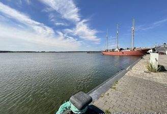 Blick aufs Wasser