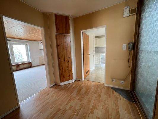 Wohnung-Alicenstr. 32, 35390 Gießen-2. OG-Flur.JPG