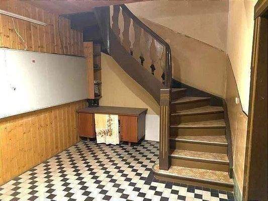 Treppe ins Obergeschoß