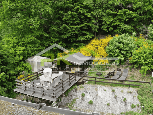 Ausblick auf Almhütte