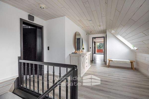 Galerie Flur DG - Maisonette-Wohnung