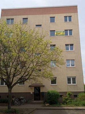 2024_Außenansicht Eingang