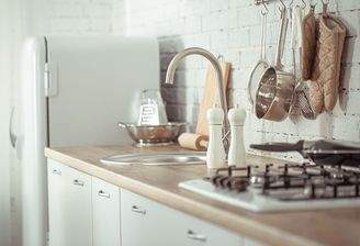 Era-143-kueche-kuehlschrank-spuele.jpg