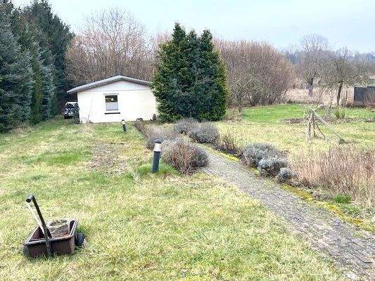 Grundstück/ Bungalow