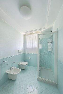 BAGNO DELLA CAMERA 3