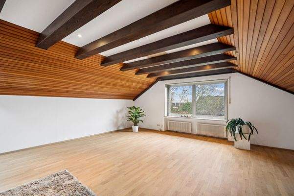 Schlafzimmer/Wohnzimmer DG