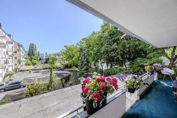 Balkon mit Hofaussicht