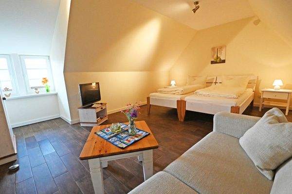 Schlafzimmer DG -  linke Wohneinheit