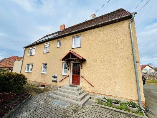 Vorderansicht Wohngebäude