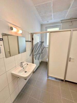 INFOS UNTER: 06171-586000