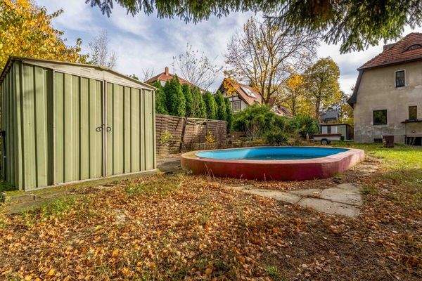 Pool & Freizeithaus am Waldrand