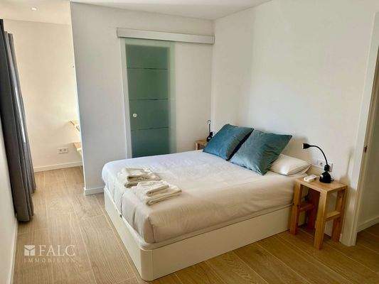 Schlafzimmer mit Ankleidezimmer