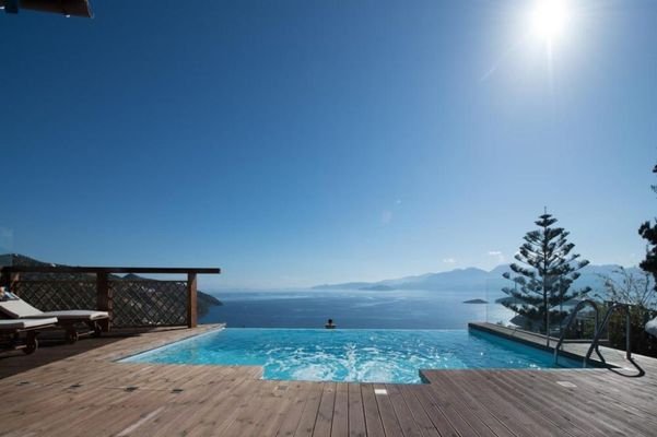 Villa und Gästehaus mit fantastischem Ausblick in der Nähe von Agios Nikolaos