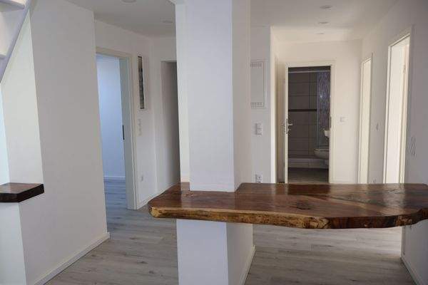 Vorplatz Pic1 BRS196DGRE