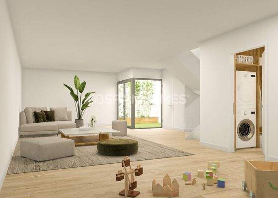 Townhouses in a Complex with Pool and Garden in Cambrils