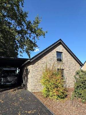 Garage mit Wohnmobilcarport