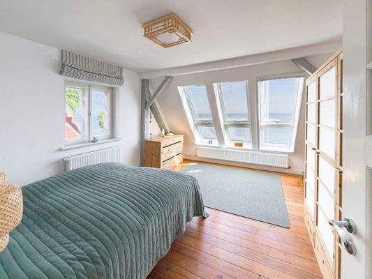 Schlafzimmer im OG mit Meerblick