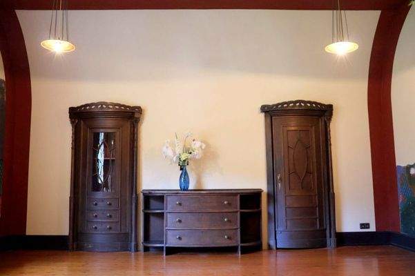 wunderschöne Einbauten & Möbelstücke