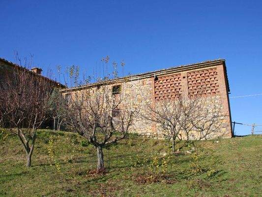 Renovierungsbedürftiges Anwesen