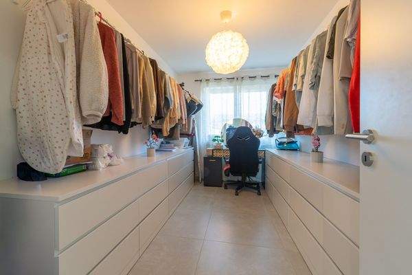 Kinderzimmer-Ankleide