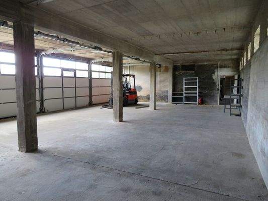 Lagerfläche UG / 4 Tore