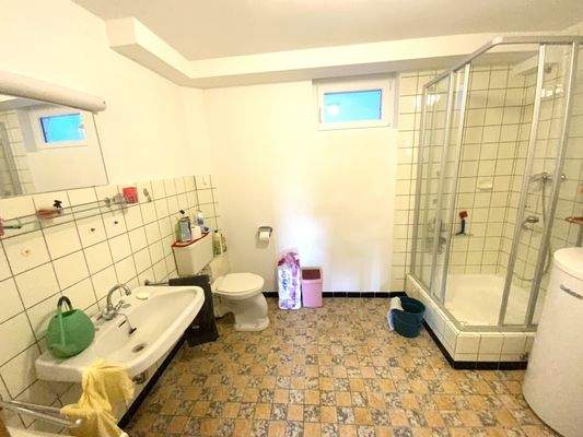 Duschbad Gartengeschoss