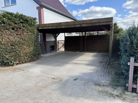 Carport.jpg
