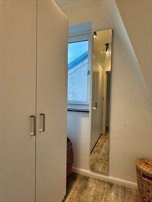 begehbarer Kleinschrank im Obergeschoss