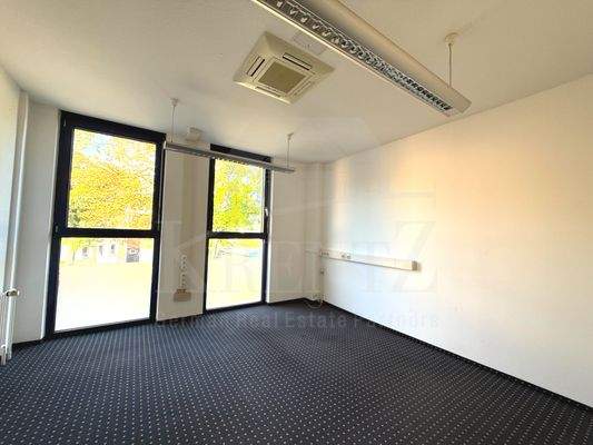 auch mit bodentiefen Fenstern