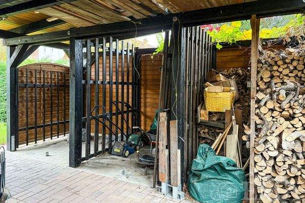 Teilansicht Unterstand