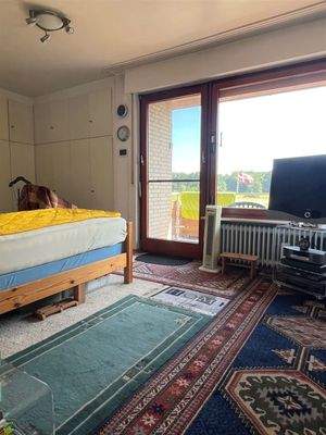 Schlafzimmer mit Balkon 2