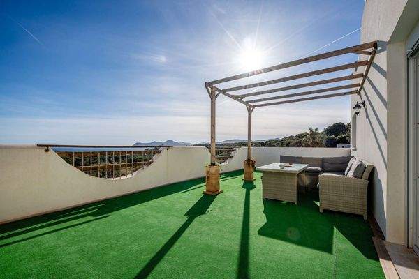 Terrasse im ersten Stock