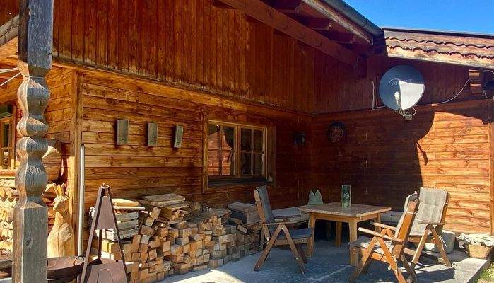 Terrasse mit Tiroler Gemütlichkeit