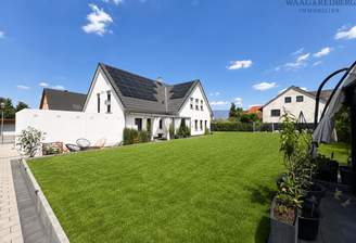 Großer Garten mit schöner Aussicht