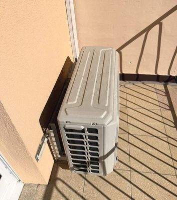 DG_Balkon_Klimagerät