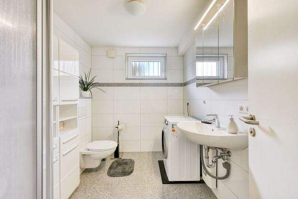 Bad mit Fenster &amp; DU