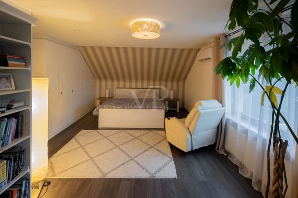Schlafzimmer OG