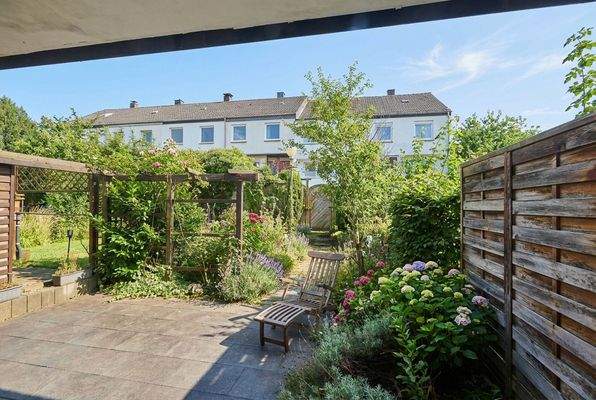 Terrasse und Garten