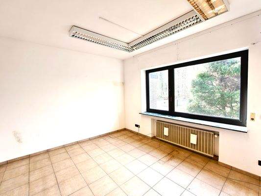 Büro / Zimmer 5 im EG