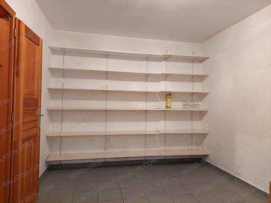 Speisekammer im Untergeschoss