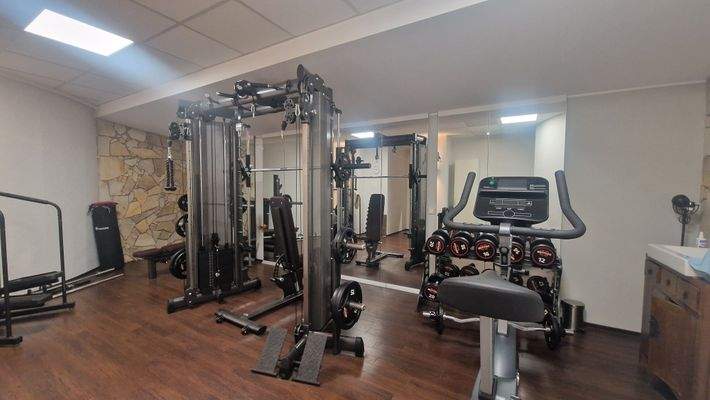 Raum B - ohne Mobiliar