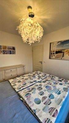 Platz für Doppelbett + Kommode