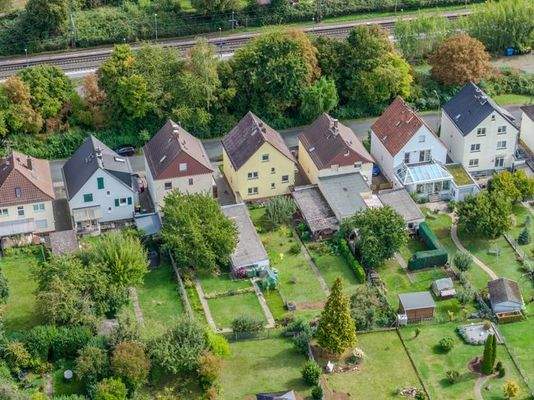 Drohne_Rückseite mit Garten