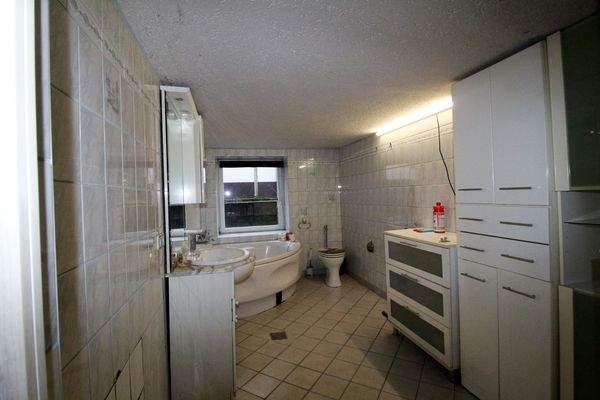 Wannenbad Kellergeschoss