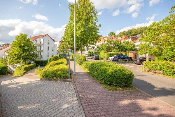 1. Tiefgarageneinfahrt