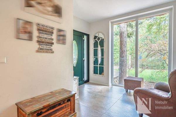 Lichtdurchfluteter Eingangsbereich