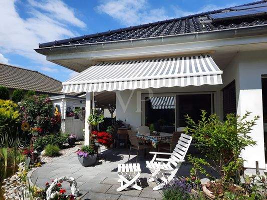 Sonnenterrasse mit Markise