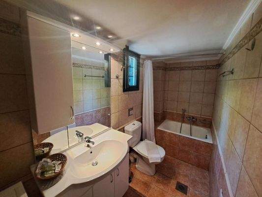 Kreta, Douliana: Elegante Maisonette-Wohnung mit Gemeinschaftspool zu verkaufen