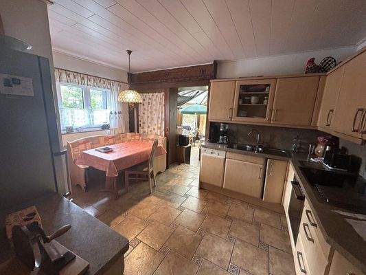 Küche ca.11 qm mit Zugang zum 2. Wintergarten